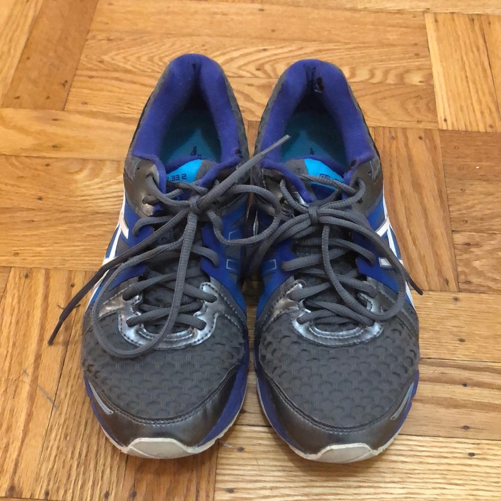 ASICS 33